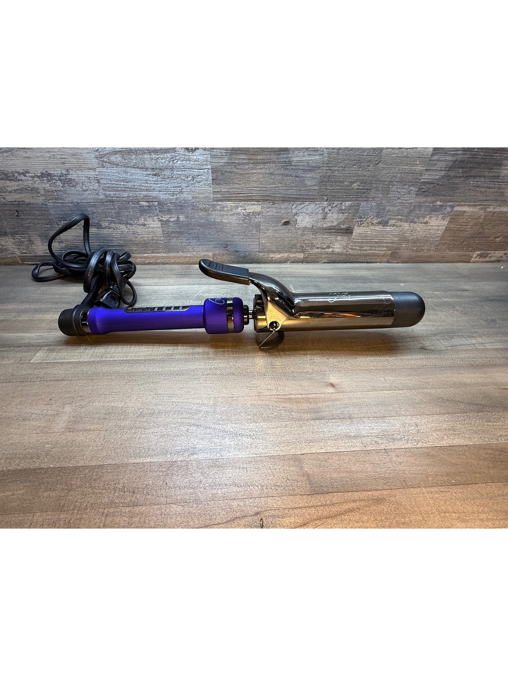 Ion Titanium Pro Curling Iron 1.5” Barrel Digital Adjustable Heat (el1/130)